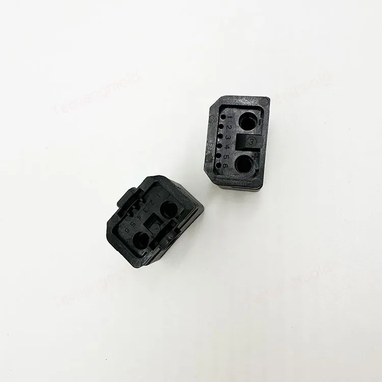 特诚科技精密工程塑料注塑件实拍